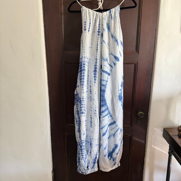 FREE PEOPLE Moody Blues Blue and White Tie Dye Balloon Leg Jumpsuit extra Small - Picture 2 of 9